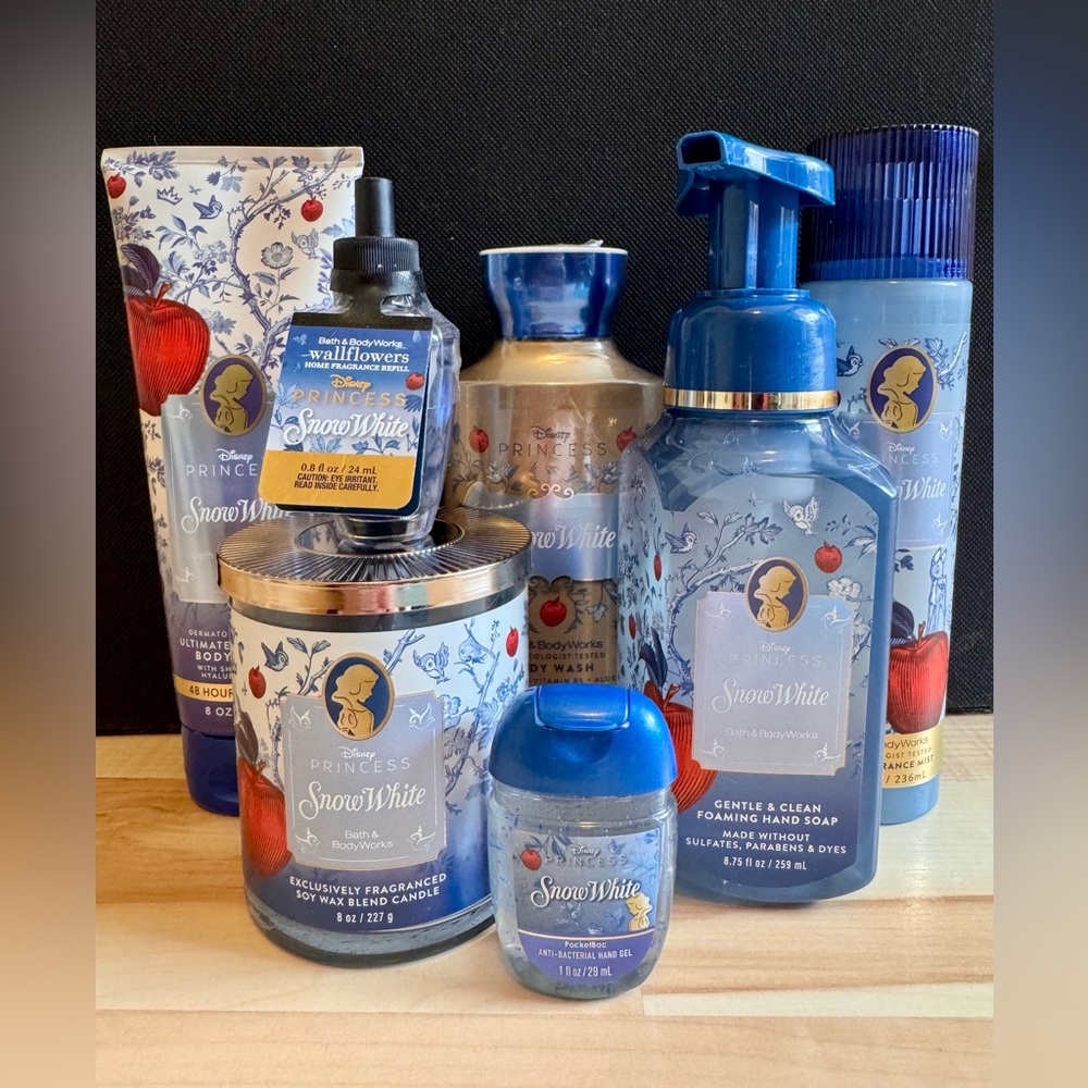 ✨Bath & Body Works Disney Snow White 7 piece Bath Set Brand New✨ - Picture 1 of 2